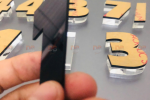 Chữ mica đen 2.5 mm cắt laser