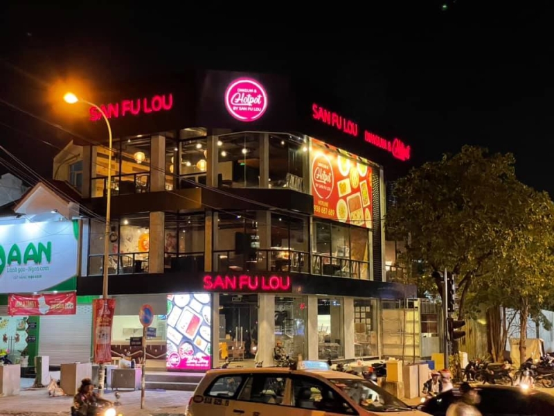 Mặt dựng Alu - Chữ nổi INOX