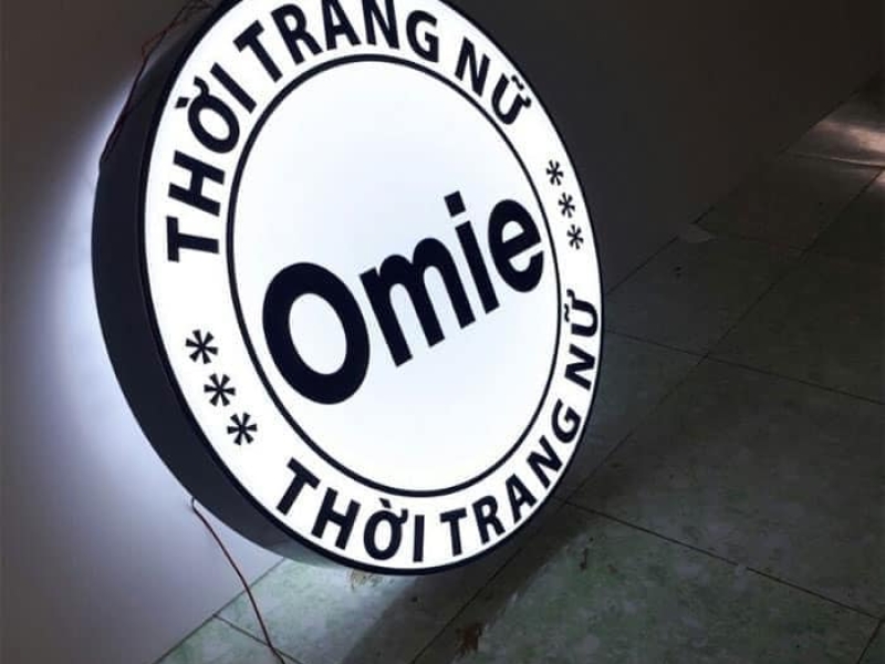 Hộp đèn quảng cáo